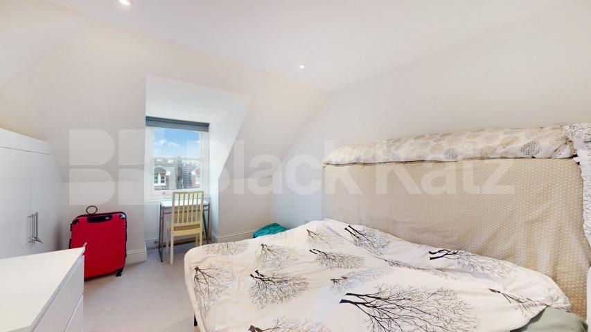 Top Floor One Bedroom Flat with Open Plan Living on Stroud Green Road Stroud Green Road, Finsbury Park